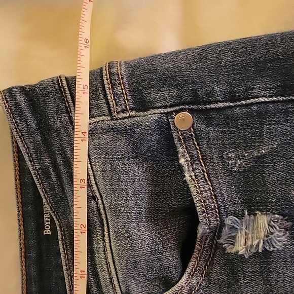 Judy Blue bleach splatter very distressed  jeans - Picture 8 of 10